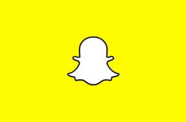 enable travel mode on Snapchat
