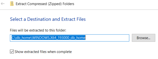 Extracting the Oracle Database folder into a Windows 10 PC.